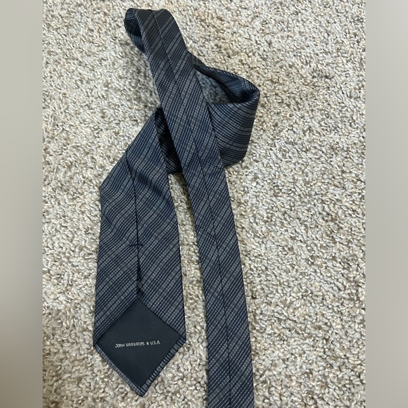 John Varatos Silk Blend Business Black/gray Tie Travel USA Casual Wedding Party - Picture 2 of 6